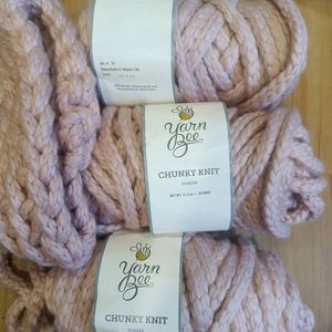 Chunky knit yarn Yarn bee mauve colour
